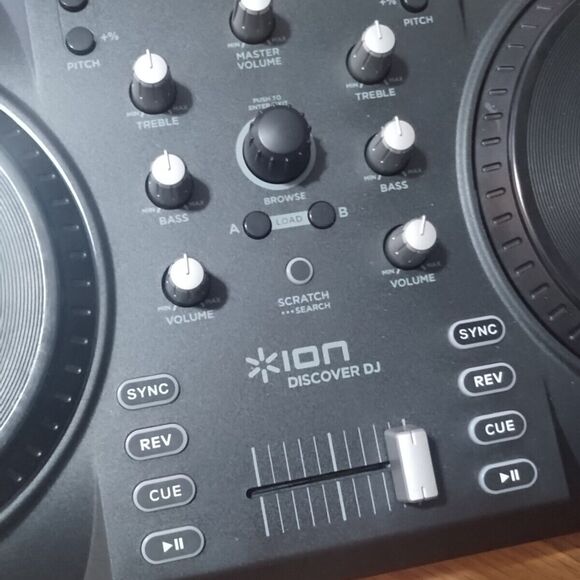 Ion Discover Computer DJ System Mixer Scratching USB Windows XP Vista MAC OS X - Picture 8 of 16